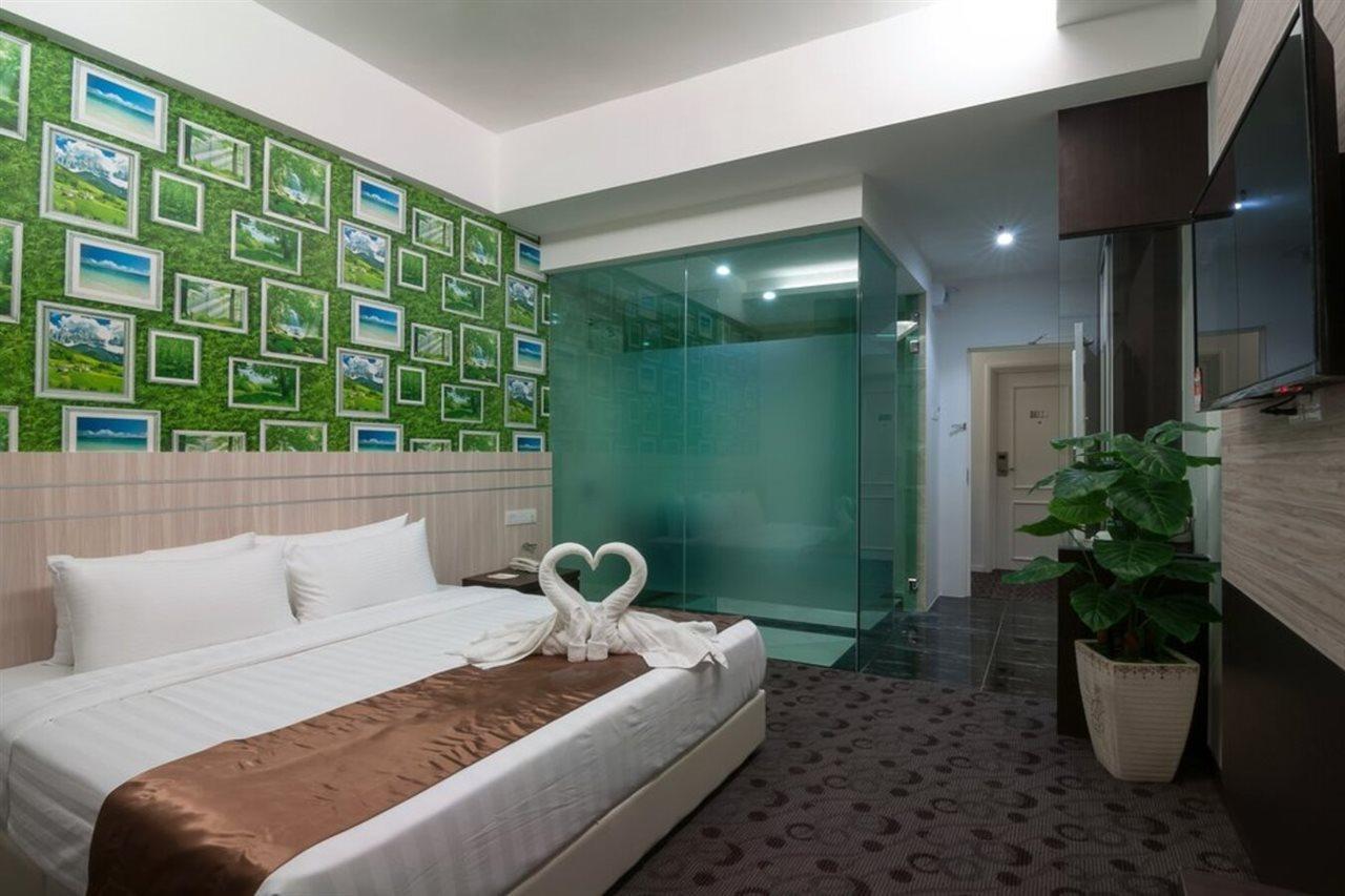E-Red Hotel Melaka Eksteriør billede