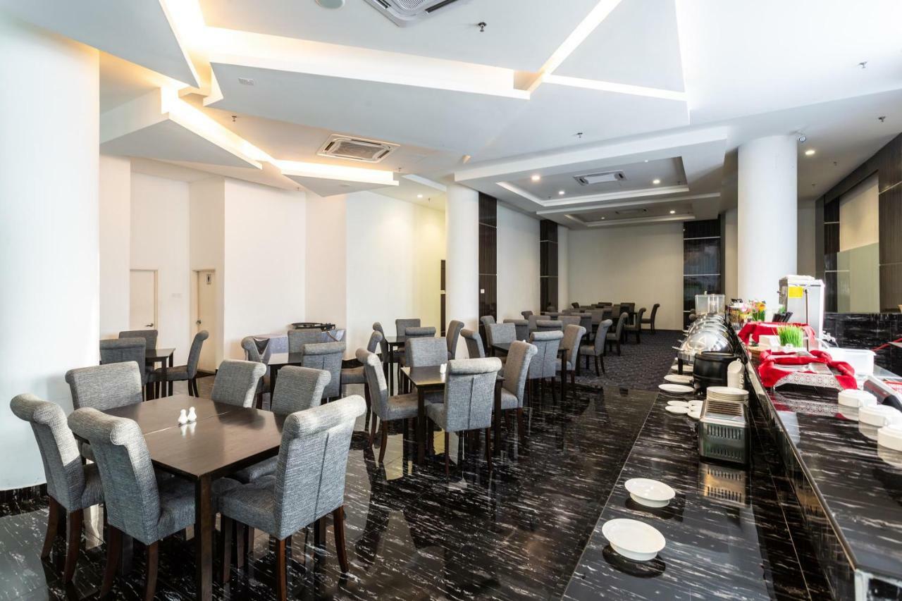 E-Red Hotel Melaka Eksteriør billede