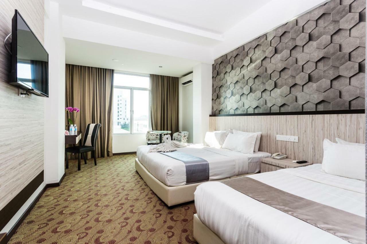 E-Red Hotel Melaka Eksteriør billede