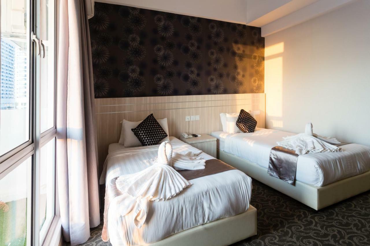 E-Red Hotel Melaka Eksteriør billede